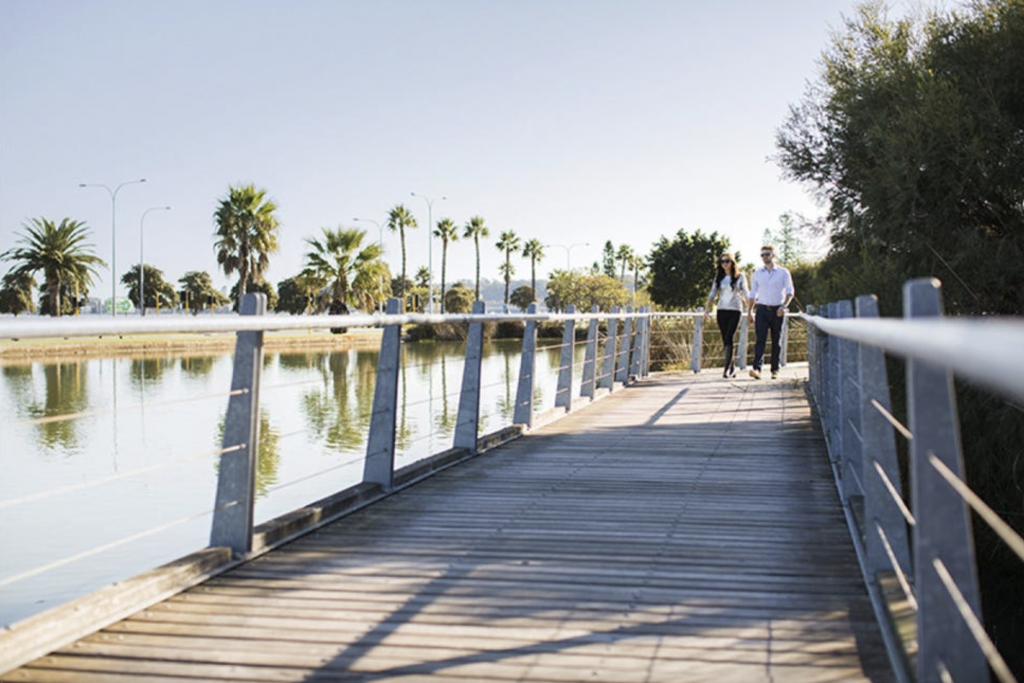 queens riverside east perth（东珀斯皇后河畔公寓）-珀斯楼盘